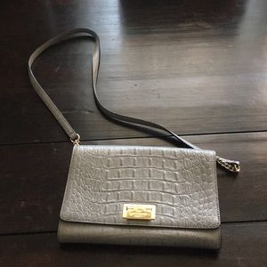Medium size Kate Spade Crossbody